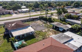 Casa de pueblo – Hialeah, Florida, Estados Unidos. $1 000 000