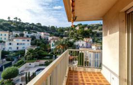 2 dormitorio piso en Beaulieu-sur-Mer, Francia. 580 000 €