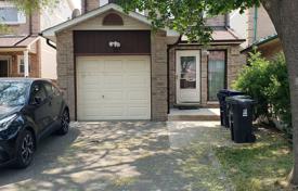 11 dormitorio casa de pueblo en Etobicoke, Canadá. C$1 424 000