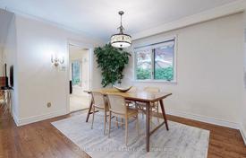 10 dormitorio casa de pueblo en North York, Canadá. C$2 470 000