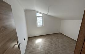 2 dormitorio piso 64 m² en Igalo, Montenegro. 100 000 €