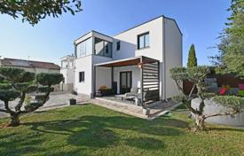 3 dormitorio casa de pueblo 85 m² en Poreč, Croacia. 395 000 €
