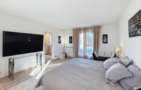 8 dormitorio villa en Les Adrets-de-l'Estérel, Francia. 1 895 000 €
