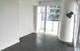 1 dormitorio piso en Charles Street East, Canadá. C$914 000