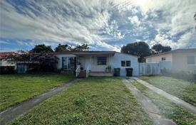 Casa de pueblo – Hialeah, Florida, Estados Unidos. $530 000