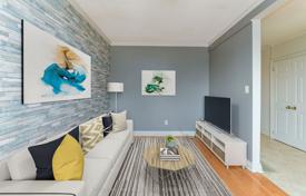 6 dormitorio casa de pueblo en Etobicoke, Canadá. C$1 275 000