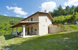 Villa – Ascoli Piceno, Marche, Italia. 460 000 €