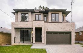 Casa de pueblo – Scarborough, Toronto, Ontario,  Canadá. C$2 270 000