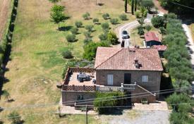 4 dormitorio villa 160 m² en Lucignano, Italia. 690 000 €