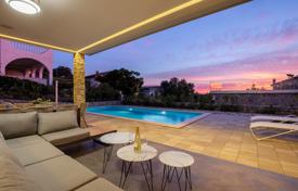 5 dormitorio casa de pueblo 240 m² en Lun, Croacia. 798 000 €