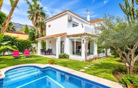 4 dormitorio villa 206 m² en Marbella, España. 1 300 000 €