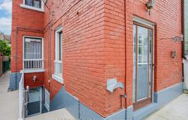 8 dormitorio adosado en Old Toronto, Canadá. C$1 556 000