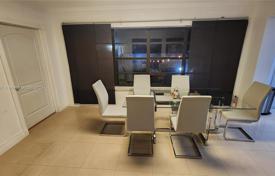 3 dormitorio casa de pueblo 143 m² en Miami, Estados Unidos. $715 000