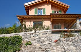 Villa – Ossuccio, Lombardía, Italia. 1 200 000 €
