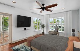 Casa de pueblo – North Miami, Florida, Estados Unidos. $3 450 000
