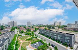 5 dormitorio piso en North York, Canadá. C$840 000