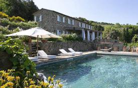 3 dormitorio villa 300 m² en Montalcino, Italia. 2 500 000 €