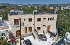 3 dormitorio adosado en Pafos, Chipre. 430 000 €
