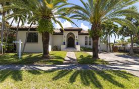 Villa – North Miami, Florida, Estados Unidos. 1 530 000 €
