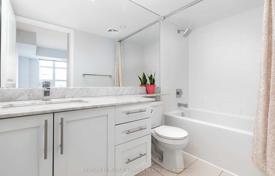 5 dormitorio piso en Old Toronto, Canadá. C$901 000