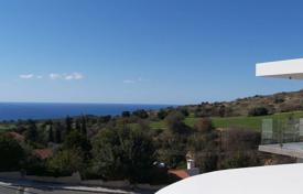 4 dormitorio adosado en Pafos, Chipre. 410 000 €