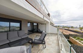 3 dormitorio adosado 220 m² en Finestrat, España. 415 000 €