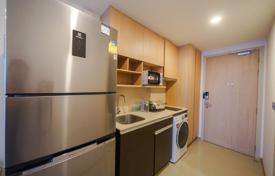 1-dormitorio apartamentos en condominio en Ratchathewi, Tailandia. $245 000