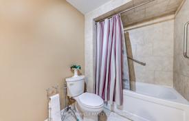 8 dormitorio casa de pueblo en Scarborough, Canadá. C$1 267 000