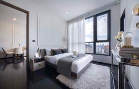 1-dormitorio apartamentos en condominio en Watthana, Tailandia. $263 000