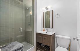 6 dormitorio piso en Scarborough, Canadá. C$1 000 000