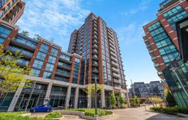 4 dormitorio piso en North York, Canadá. C$823 000