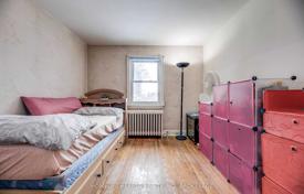 7 dormitorio casa de pueblo en York, Canadá. C$1 154 000