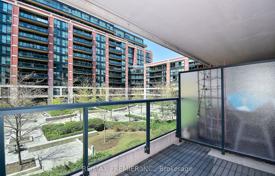 6 dormitorio piso en North York, Canadá. C$784 000