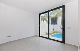 3 dormitorio villa 140 m² en Villamartin, España. 339 000 €