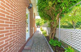 14 dormitorio casa de pueblo en Etobicoke, Canadá. C$2 054 000