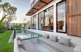 New residential complex with villas en Pererenan, Indonesia. de $750 000