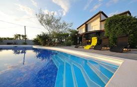 5 dormitorio casa de pueblo 239 m² en Zadar County, Croacia. 540 000 €
