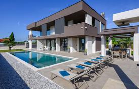 7 dormitorio casa de pueblo 292 m² en Istria County, Croacia. 1 290 000 €