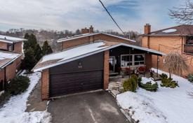 Casa de pueblo – Etobicoke, Toronto, Ontario,  Canadá. C$1 612 000