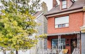 9 dormitorio adosado en Old Toronto, Canadá. C$1 862 000