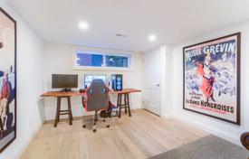 8 dormitorio casa de pueblo en Etobicoke, Canadá. C$1 973 000