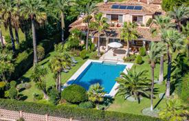 Casa de pueblo 735 m² en Estepona, España. 350 000 €