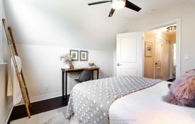 8 dormitorio casa de pueblo en Etobicoke, Canadá. C$1 677 000