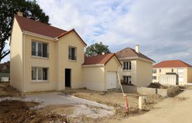 New residential complex with villas en Val-d'Oise, Francia. de 478 000 €