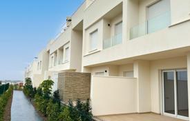 2 dormitorio chalet 75 m² en Algorfa, España. 329 000 €