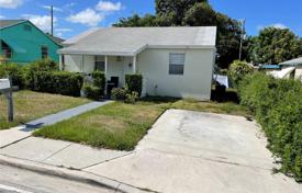Casa de pueblo – West Palm Beach, Florida, Estados Unidos. $255 000