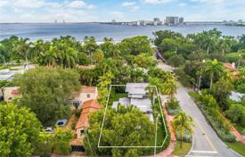 Casa de pueblo – Miami Beach, Florida, Estados Unidos. $3 395 000