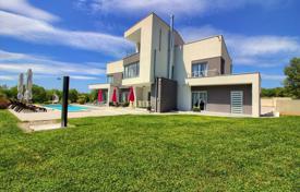 5 dormitorio casa de pueblo 240 m² en Istria County, Croacia. 699 000 €