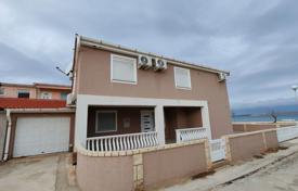 9 dormitorio casa de pueblo 270 m² en Vir, Croacia. 750 000 €