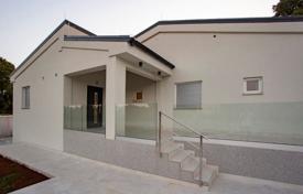 4 dormitorio casa de pueblo 147 m² en Kanfanar, Croacia. 475 000 €